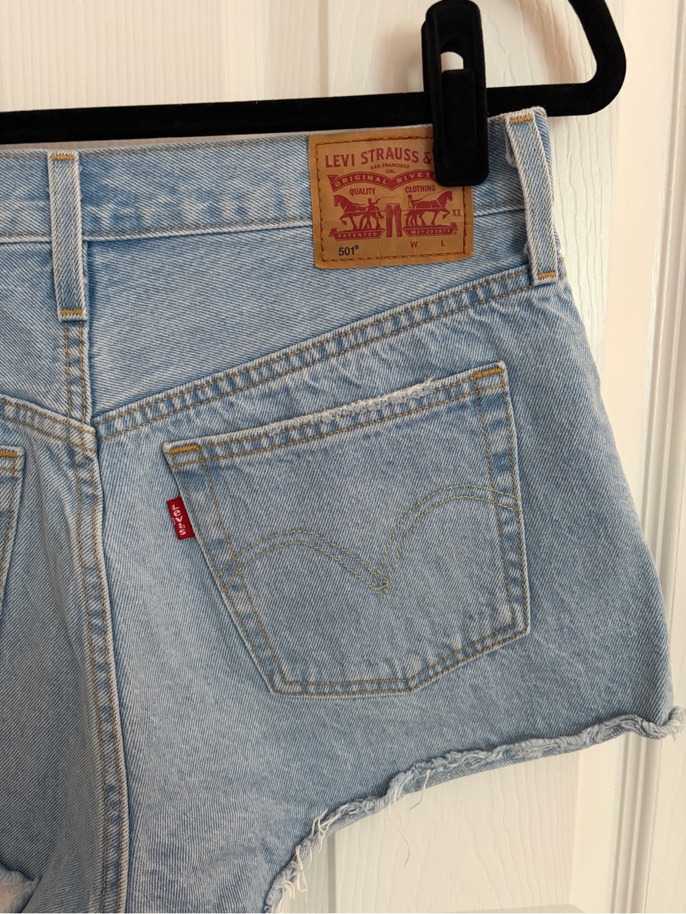 Levi's 501 Denim Jean Shorts - Picture 3 of 4
